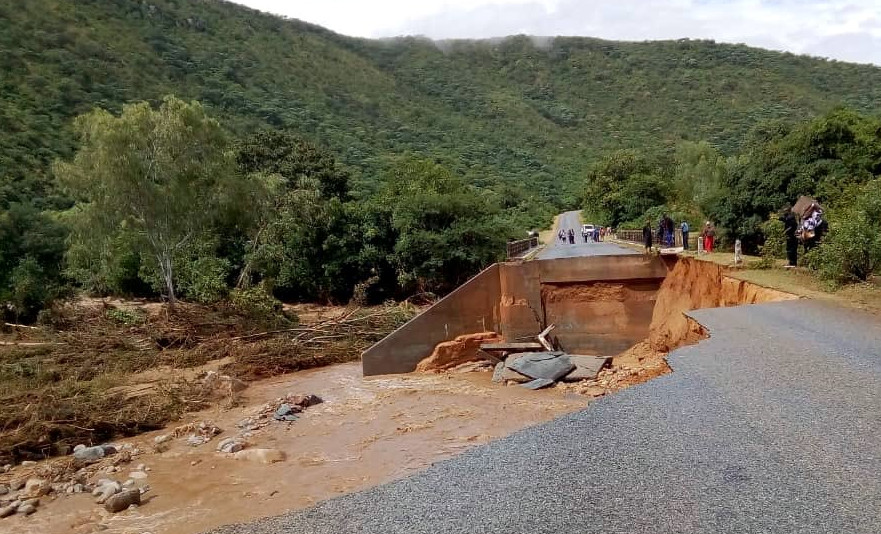 Mvumvumvu Bridge Cyclone Idai Featured