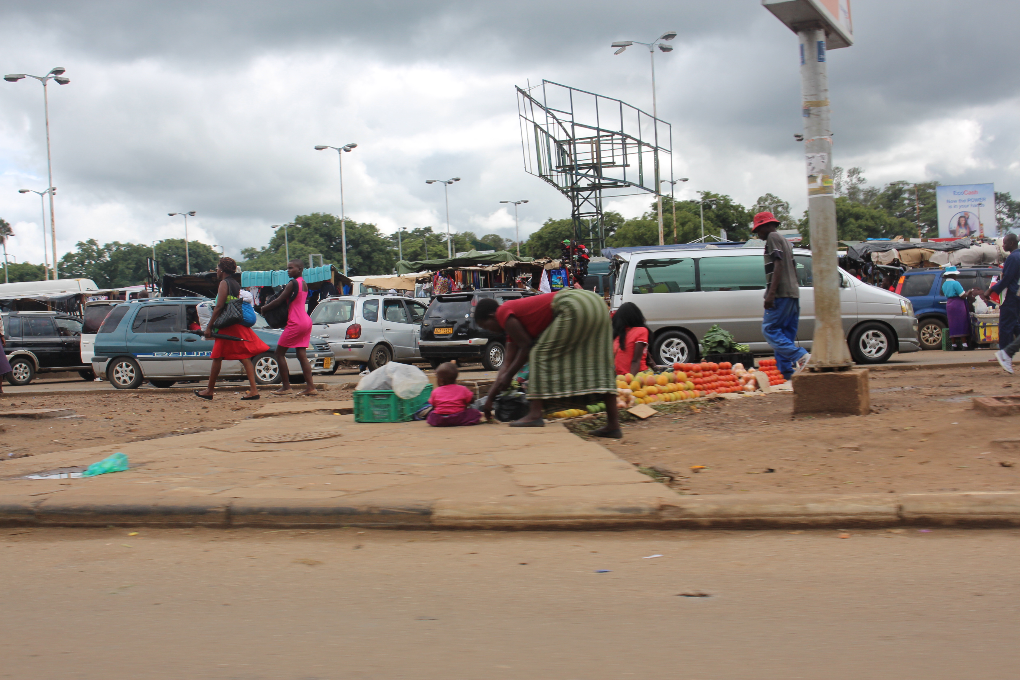 Heartbreak in Ruwa as Local Board deploys bulldozers to demolish “illegal” vending stalls