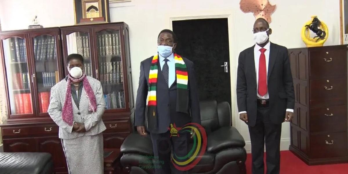 "Help Me To Find Economic Saboteurs" - Mnangagwa Pleads With POLAD