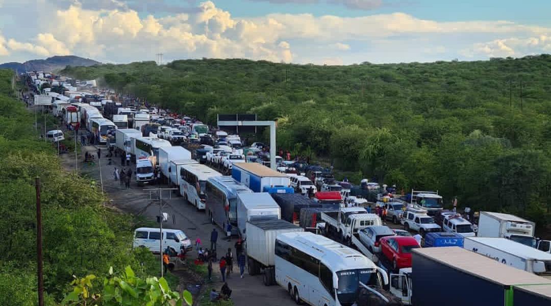Beitbridge: Cross-border Transporters (Omalayitsha) Block Roads Over Border Closure