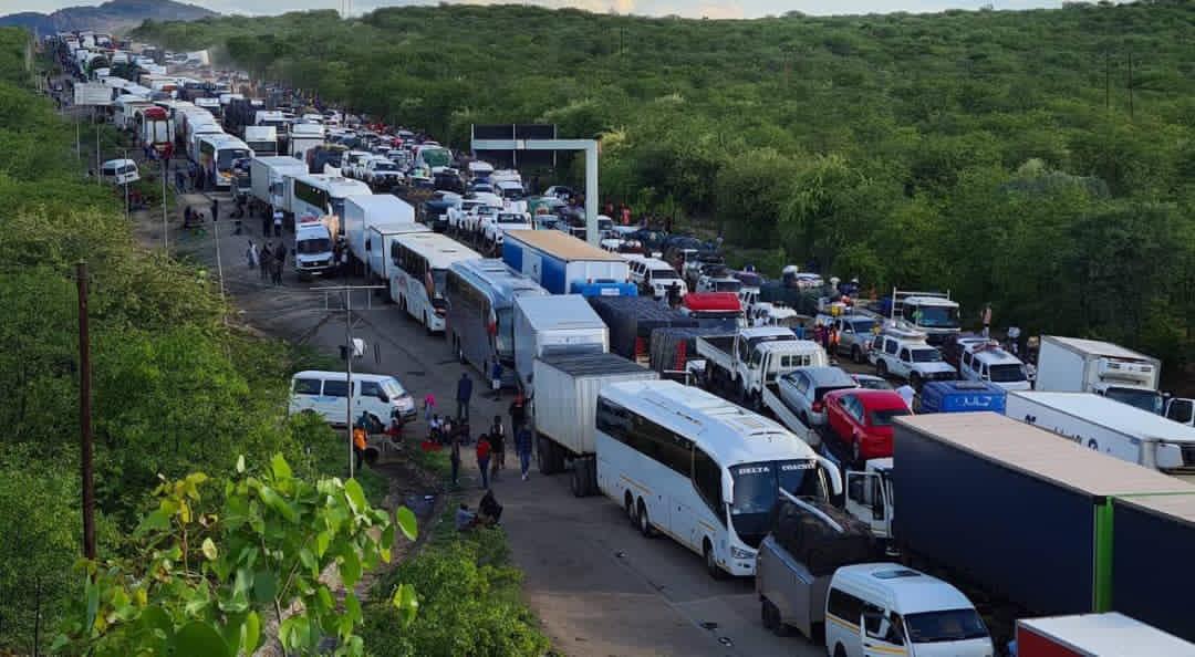 4 Drivers Die At The Congested Beitbridge Border Post ⋆ Pindula News