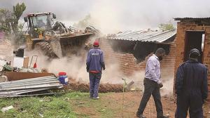 Kwekwe Suspends Demolition of Illegal Tuckshops