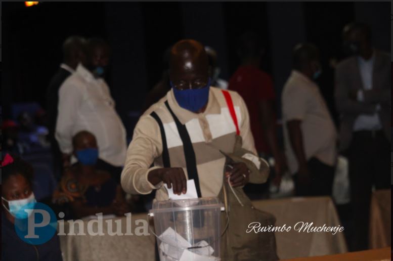 Voting In Zimbabwe elections