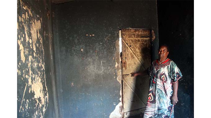 Petrol Explodes At A House in Mpopoma