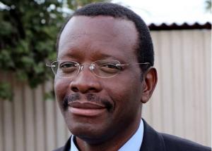 Professor Solwayo Ngwenya