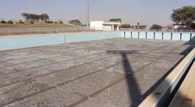 Les Brown Chitungwiza Aquatic Complex