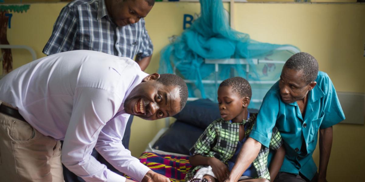 UK-trained Zimbabwean-born Doctor Becomes 1st To Return, Practice Pediatric Orthopedics