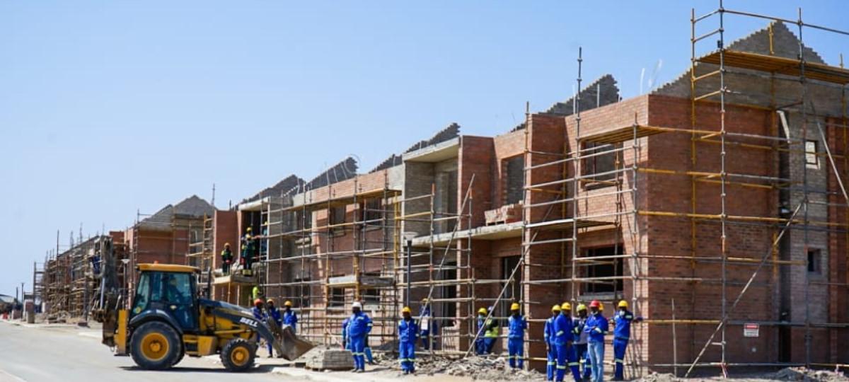 PICTURES: President Mnangagwa Tours Beitbridge Housing Project