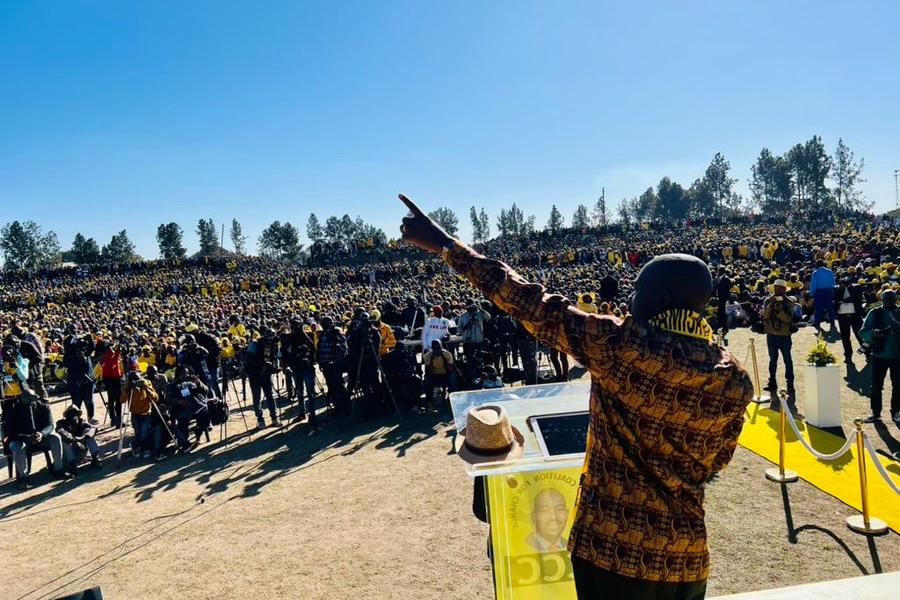 What Chamisa Said About Title Deeds, Giving Back Land To Former Owners
