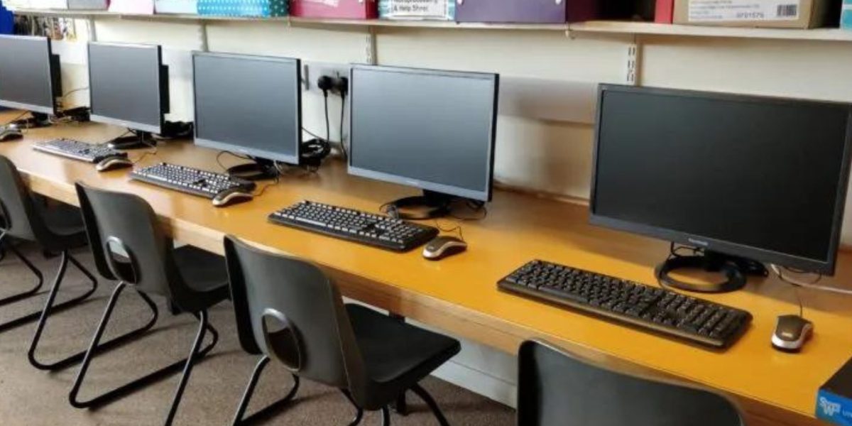 Computer laboratory training Community Information Centre (CIC)
