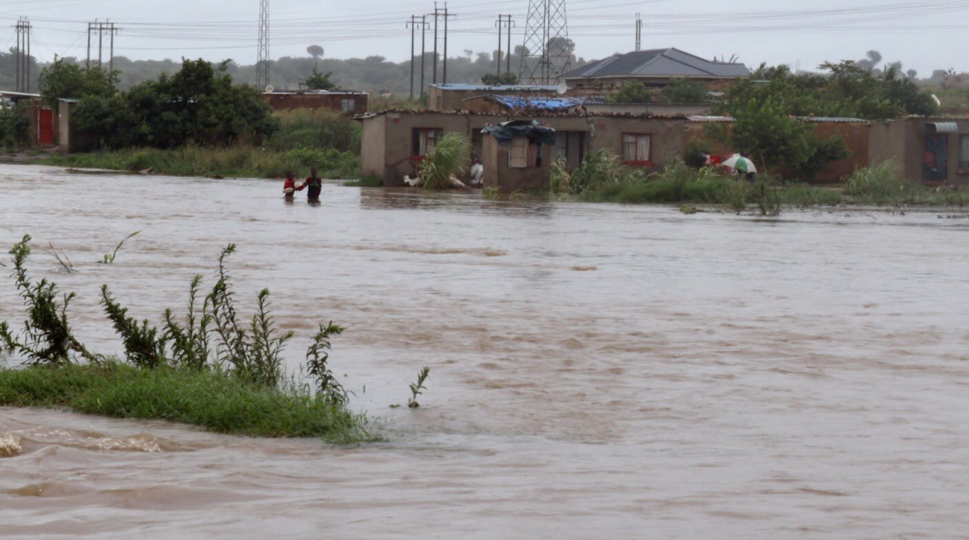 Flash Floods Damage 1 600 Houses Countrywide