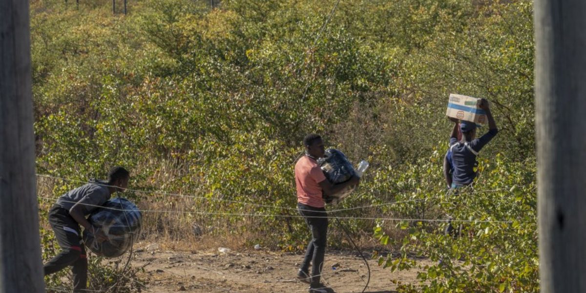 smuggle smuggled smuggling border jumping porous border