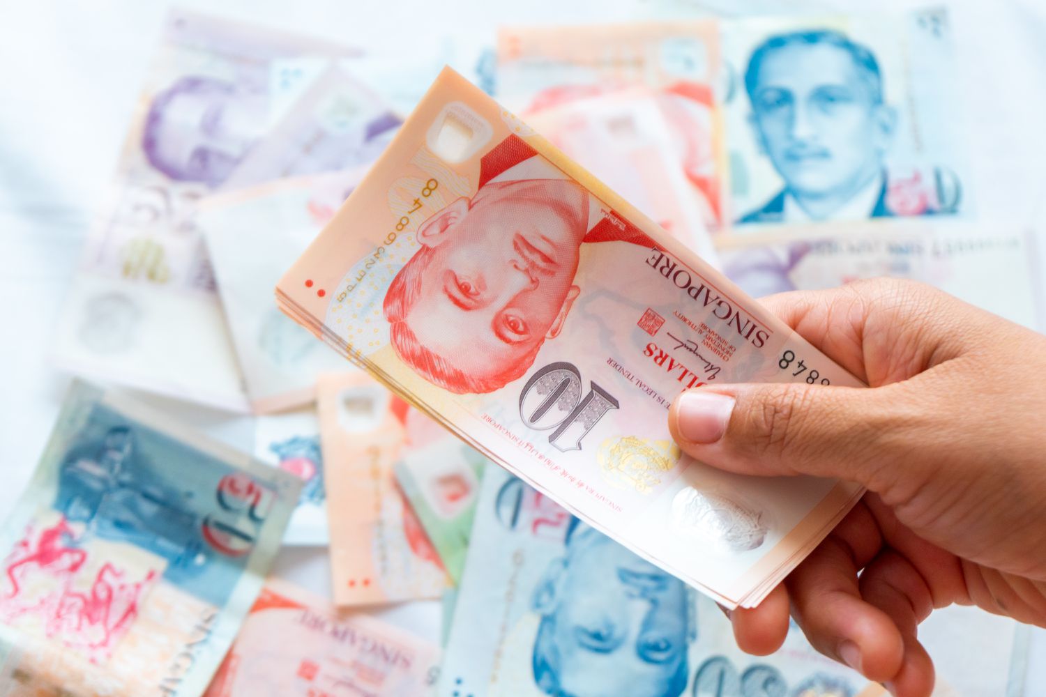 Singapore’s Prime Minister given US$1 million pay rise