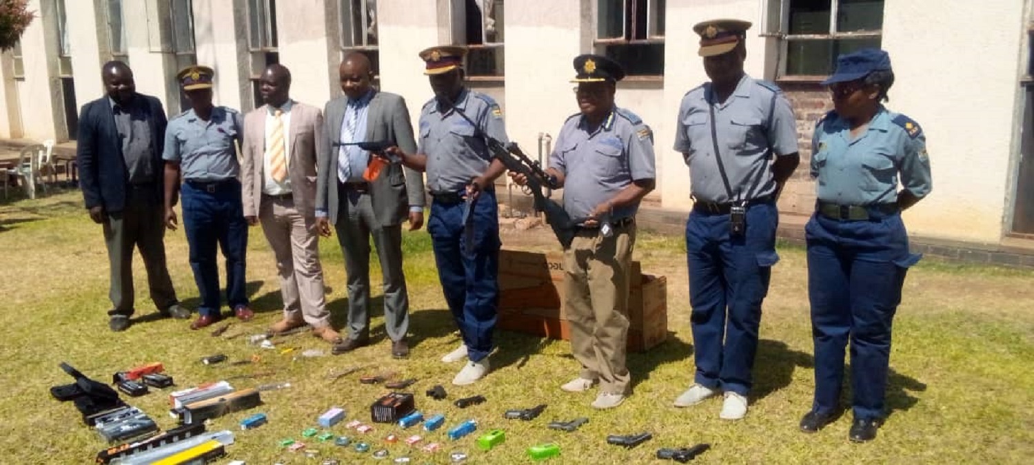 Police Arrest Robbery Suspects, Recover Fake Pistols In Kwekwe