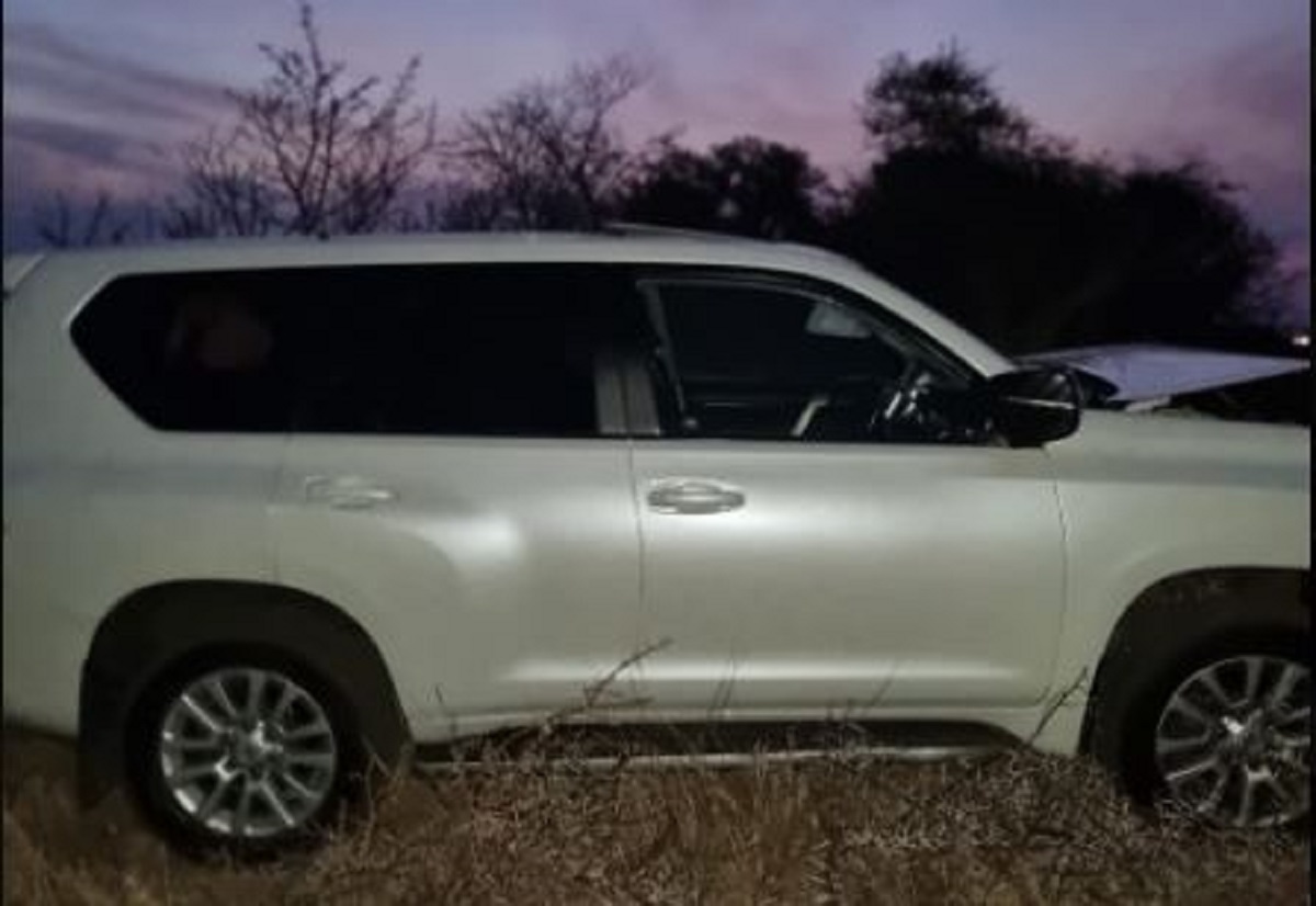 SA Police Foil Attempt To Smuggle R1.2 Million Prado Into Zimbabwe