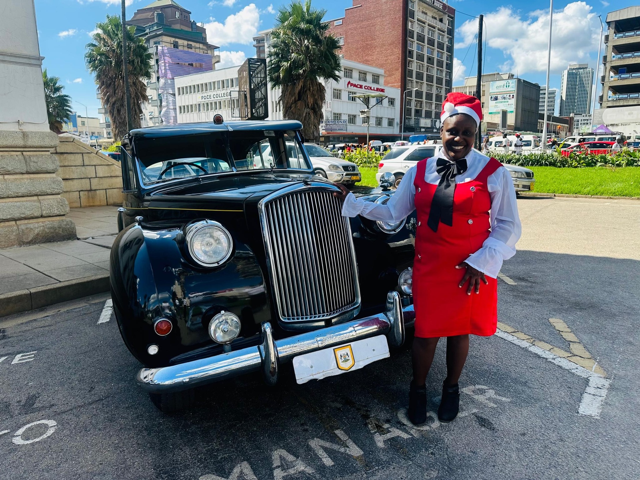 Harare Mayor Walks To Christmas Lights Switch-On After Ceremonial Rolls-Royce Breaks Down