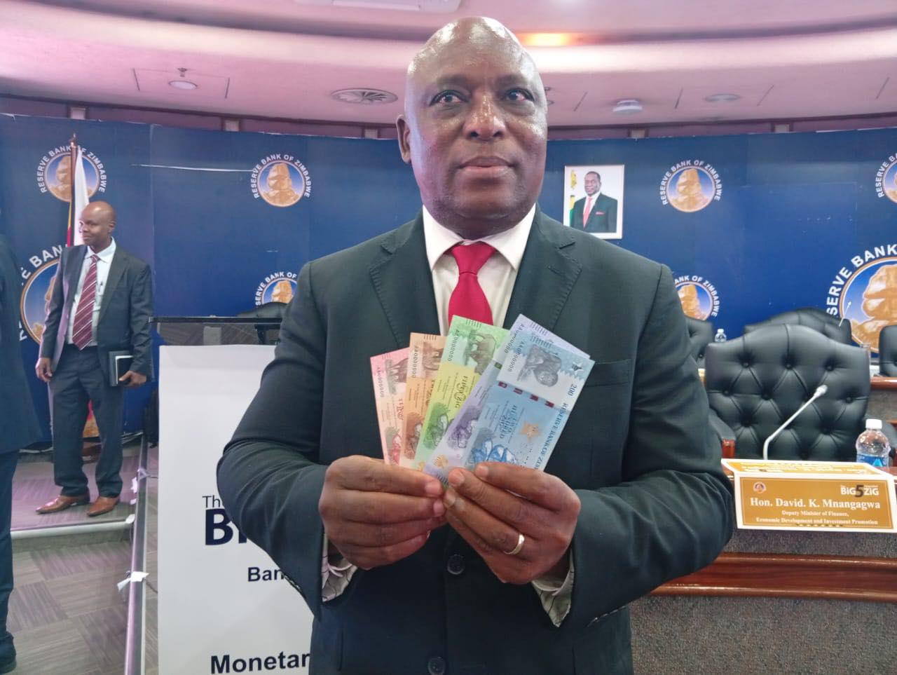 RBZ Unveils New ZiG Banknotes To Circulate From 7 April