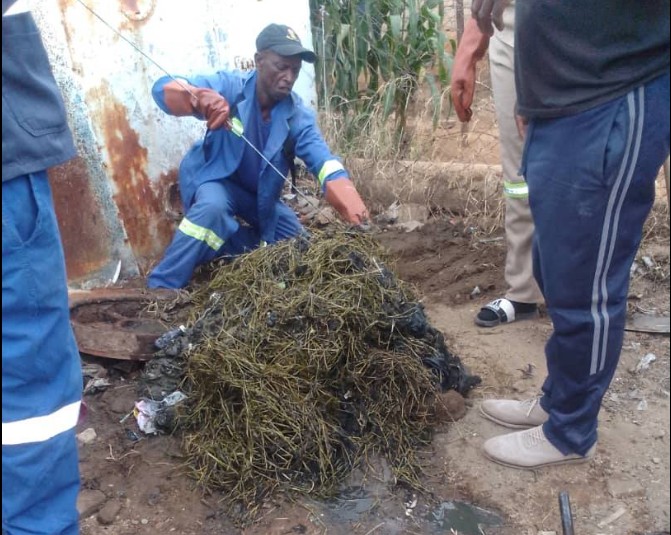 Chitungwiza Municipality Urges Residents To Stop Dumping Rubbish In Sewer Manholes