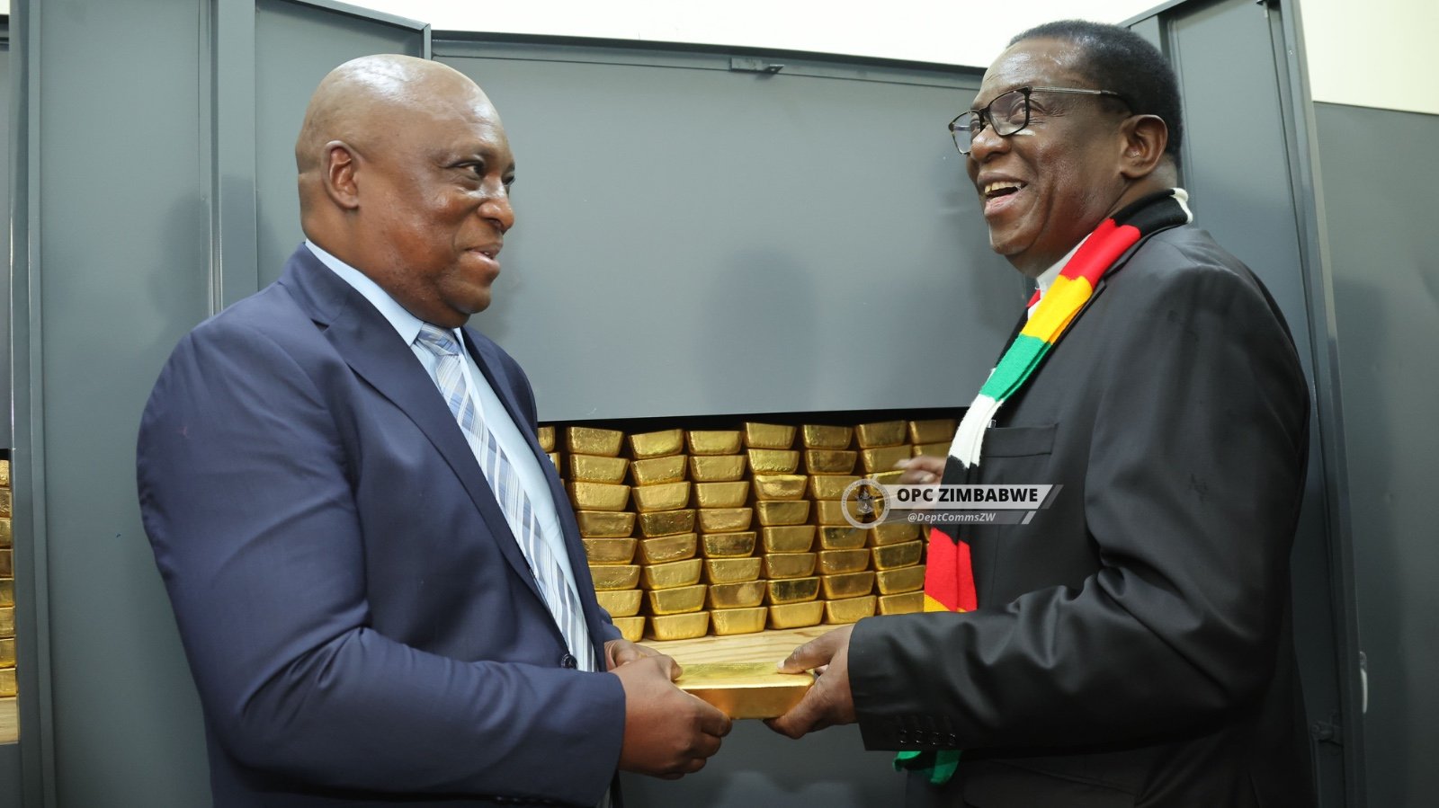 Zimbabwe’s gold deliveries hit 5.11 tonnes in August, small-scale miners lead growth