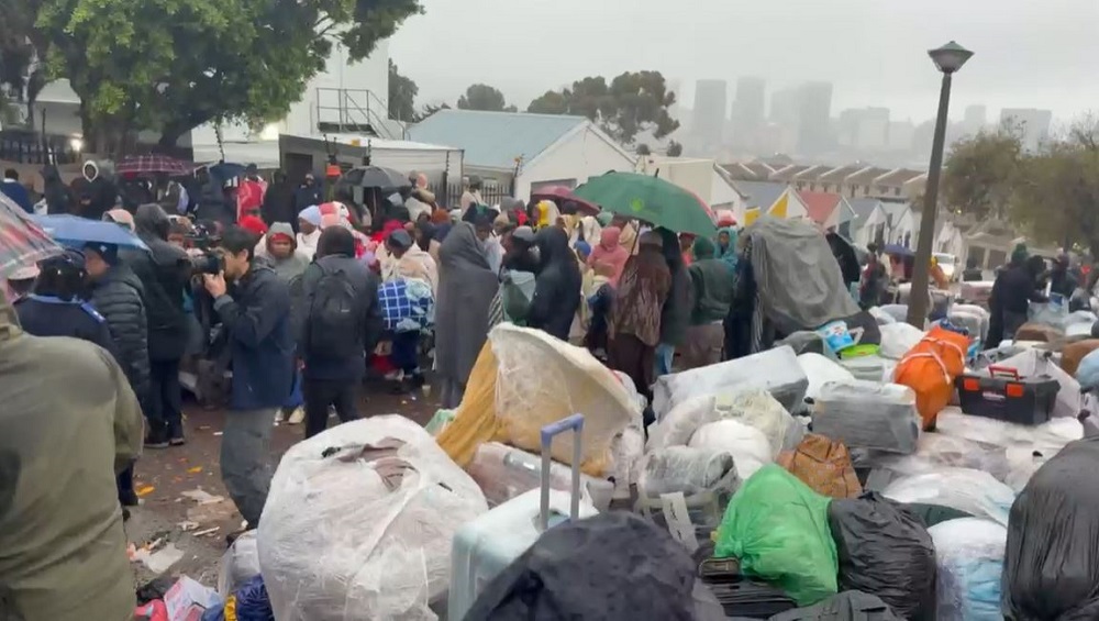 Zimbabweans Moved From Consulate In Cape Town To Epping Repatriation ...