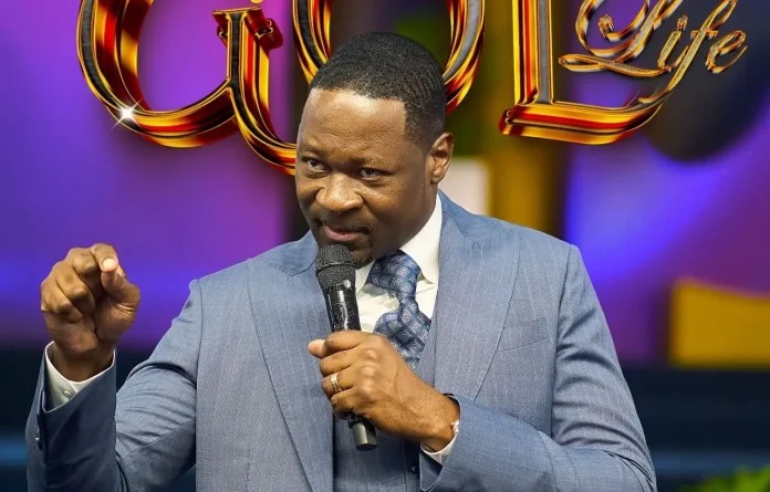 Mnangagwa pledges US$2 million for Makandiwa’s new 10,000-seater church in Harare