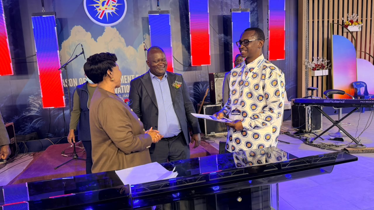 Mnangagwa hands AFM 50 hectares for university