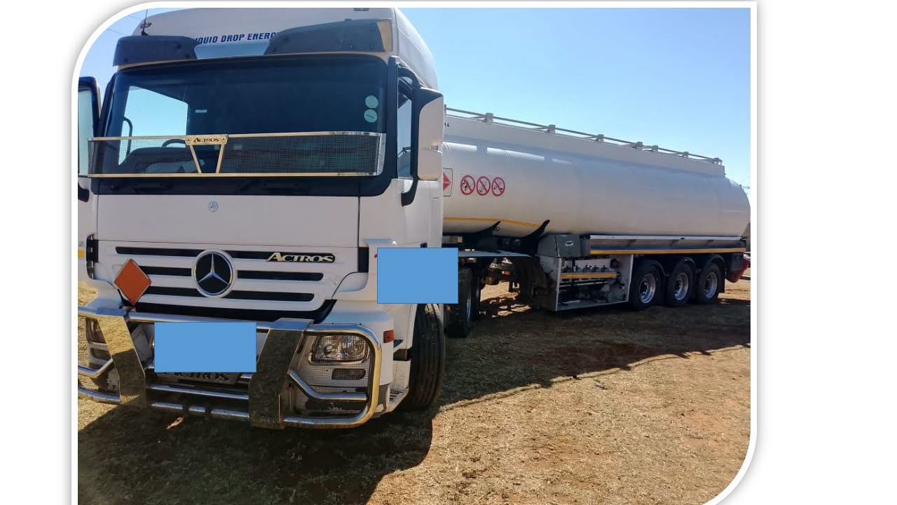 Two Zimbabweans Supplying Diesel To South African Army Arrested Over Illegal Stay