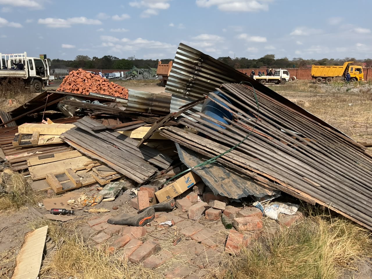 Garwe to tour illegal settlements in Harare as demolitions loom