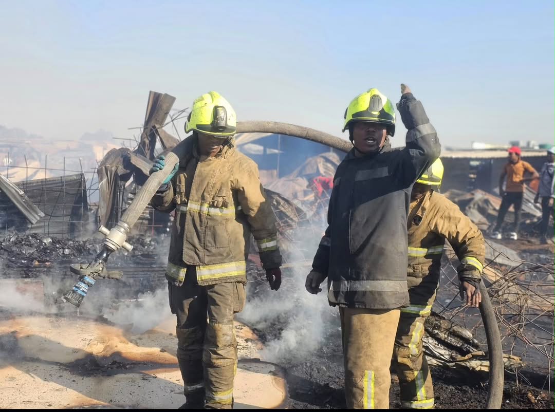 “Massive” fire destroys Glen View 8 home industry, again