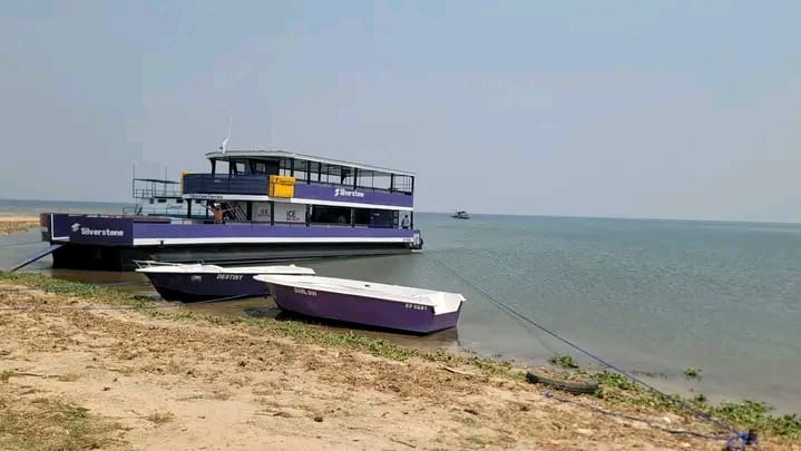 Silverstone Ferry service suspended until Lake Kariba is “cleansed”
